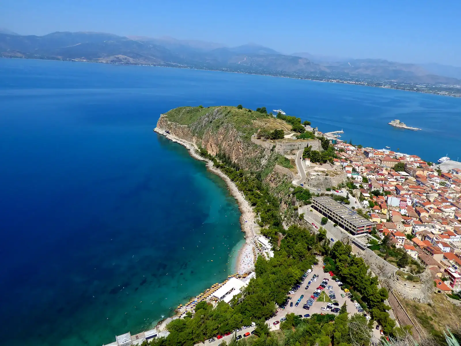 Nauplie — La baie et la forteresse de Palamède