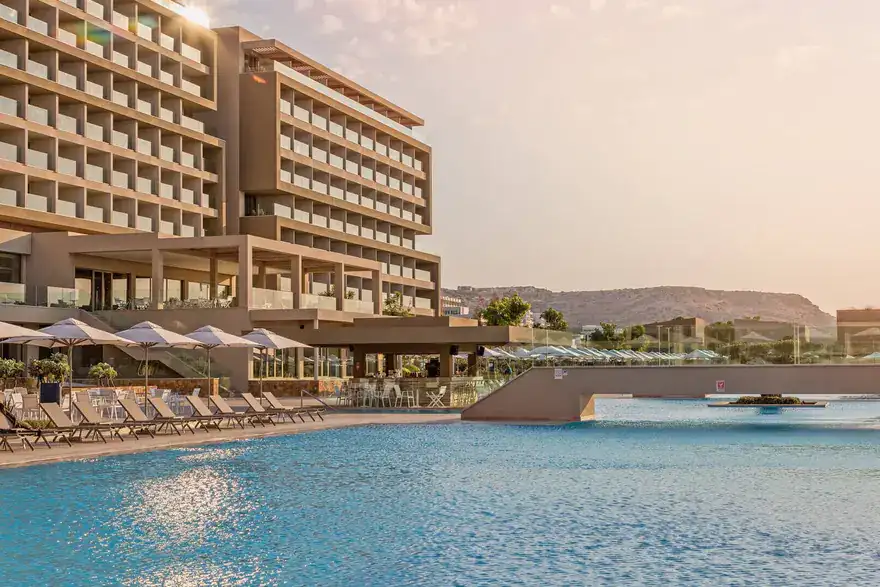 Amada Colossos Resort