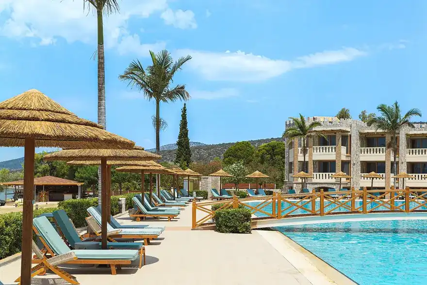 SEAFOS Luxury Resort and Spa